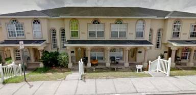 Main picture of 921 E Main St