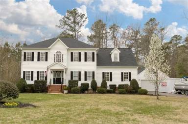 Main picture of 613 Greyshire Dr