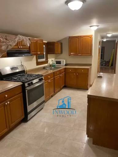 Main picture of 2875 Grand Concourse