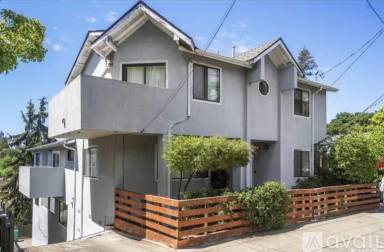 Main picture of 4033 Lincoln Ave