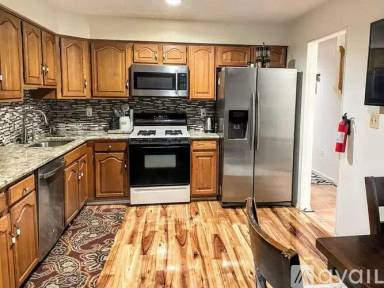 Main picture of 176 Thoreau Dr