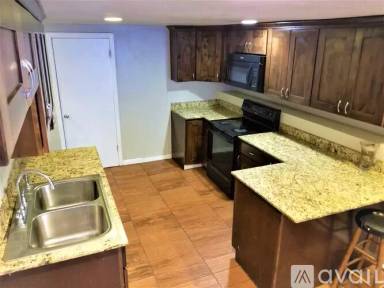 Main picture of 4502 W Manhatten Dr