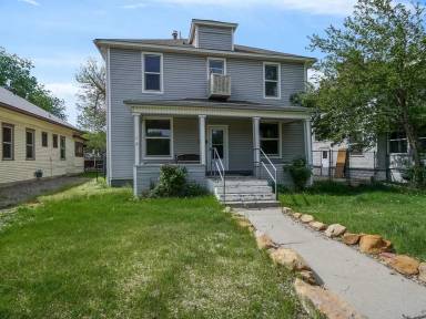 Main picture of 915 Grand Ave
