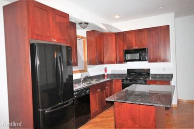 Main picture of 2551 N Southport Ave