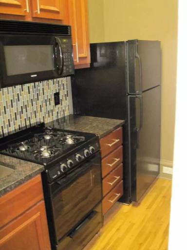 Main picture of 117 E High St