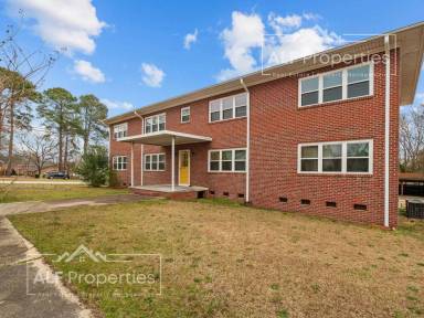 Main picture of 1301 S 10th St