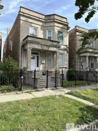 Main picture of 5739 S Peoria St
