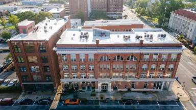 Main picture of 1204 1st Ave