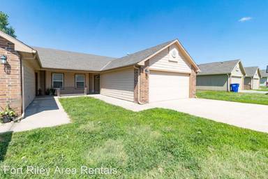 Main picture of 1620 Hickory Ln