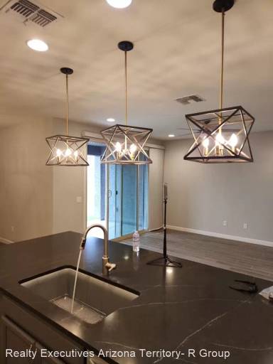 Main picture of 2335 W Bighorn Ridge Rd