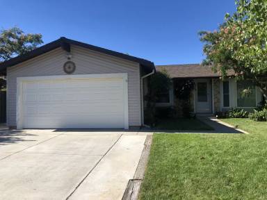Main picture of 934 Chianti Way