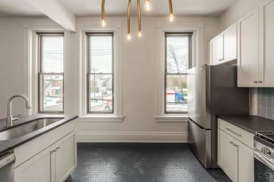 Main picture of 336 Elm St