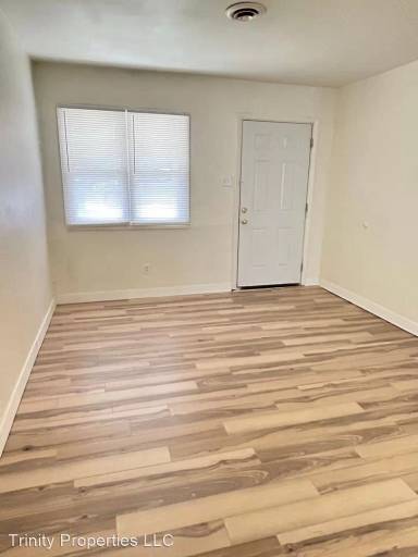 Main picture of 912 SW 33rd St