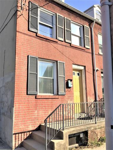 Main picture of 123 E Vine St