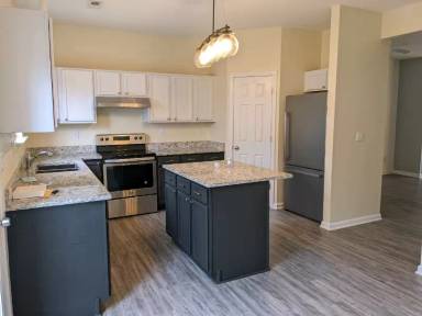 Main picture of 1704 Brittany Way
