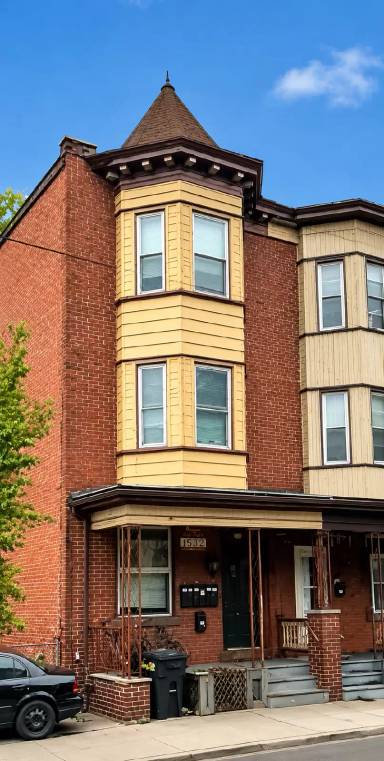 Main picture of 720 Lehman St
