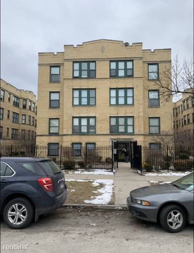 Main picture of 4400 S Drexel Blvd