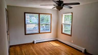 Main picture of 290 Orchard Dr