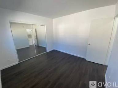 Main picture of 15444 Chatsworth St