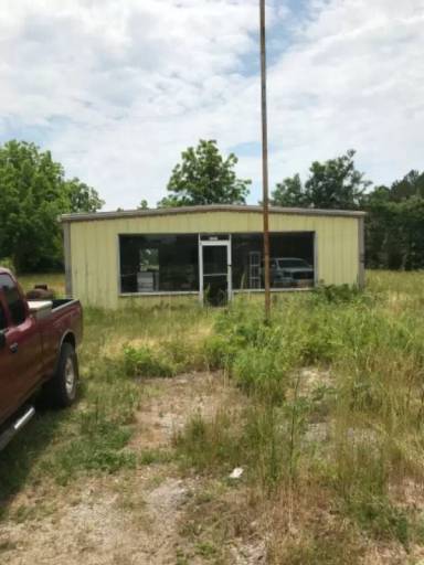 Main picture of 5161 Womack Hill Rd
