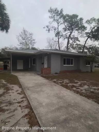 Main picture of 2210 NE 8th Ave