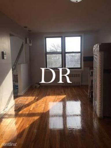 Main picture of 755 Fenimore St