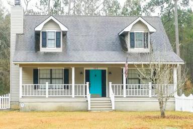 Main picture of 717 Mill Pond Rd