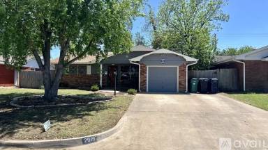 Main picture of 2616 SW 68th St