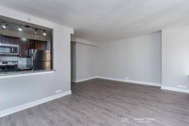 Main picture of 340 E Ontario St