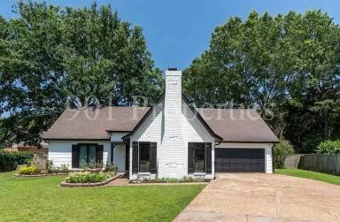 Main picture of 1886 River Glen Cv