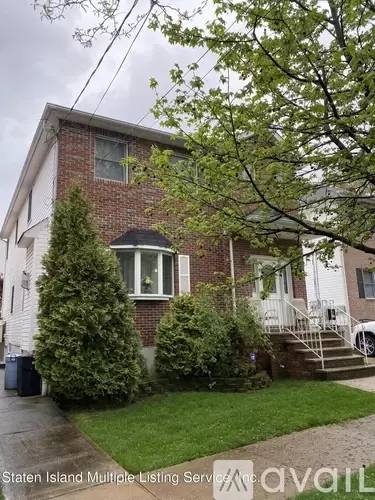 Main picture of 14 Cornelia St