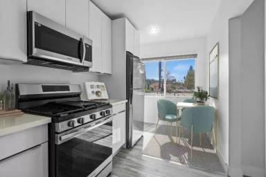 Main picture of 1400 Silver Lake Blvd