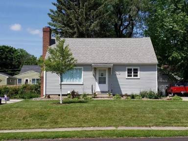 Main picture of 1213 10th Ave NW