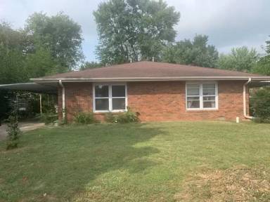 Main picture of 2023 E Page St
