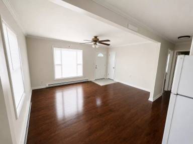 Main picture of 2582 Roselawn St
