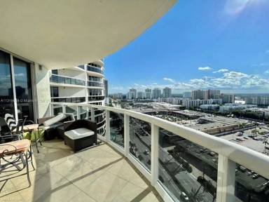 Main picture of Ocean Four Condo