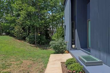 Main picture of 137 Baylor Ln