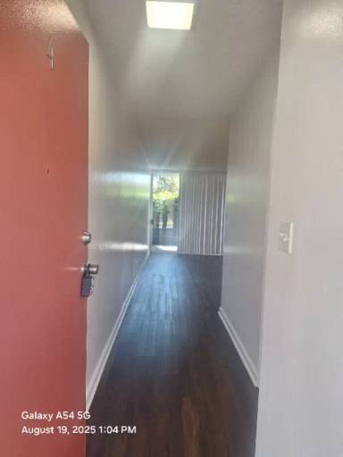 Main picture of 609 De La Vina Street - 07