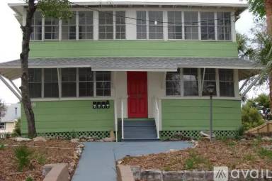 Main picture of 308 N Peninsula Dr