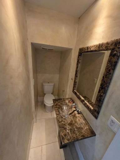 Main picture of 372 Puu Way