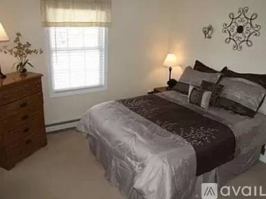 Main picture of 74 Wigwam Hill Dr