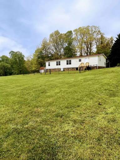 Main picture of 6408 Lawyers Rd