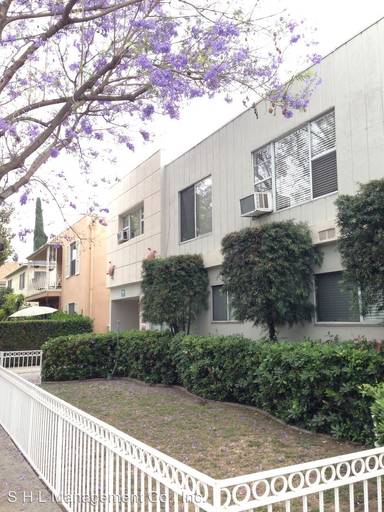 Main picture of 7972 Norton Ave