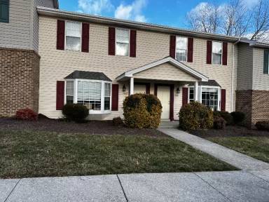 Main picture of 842 Patrick Henry Dr