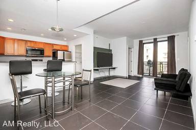 Main picture of Gateway Plaza