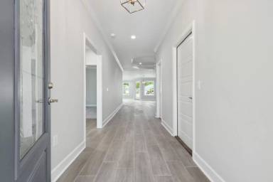 Main picture of 107 Green Turtle Dr