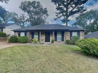 Main picture of 5010 Penwood Cv