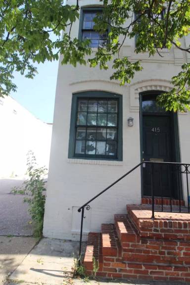 Main picture of 413 Druid Hill Ave