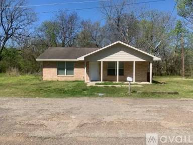 Main picture of 400 S Crader St