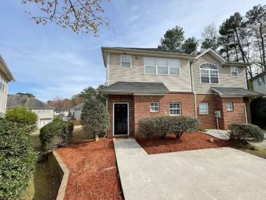 Main picture of 1555 Springleaf Ct SE